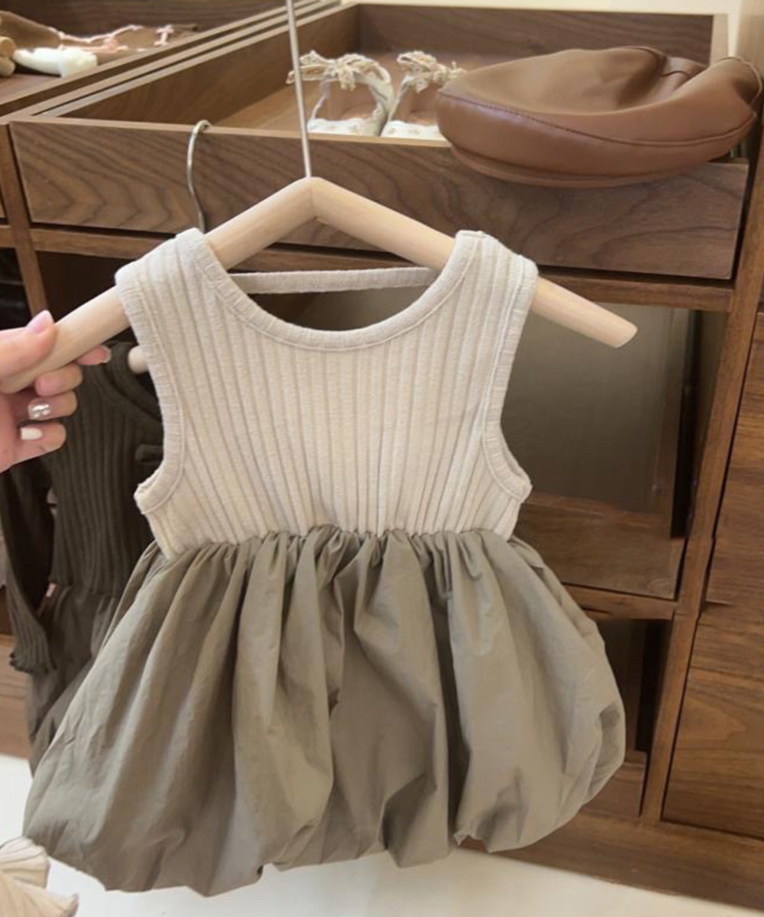 【aimoha-KIDS-】子供服 カーディガン＋ワンピース2点セット