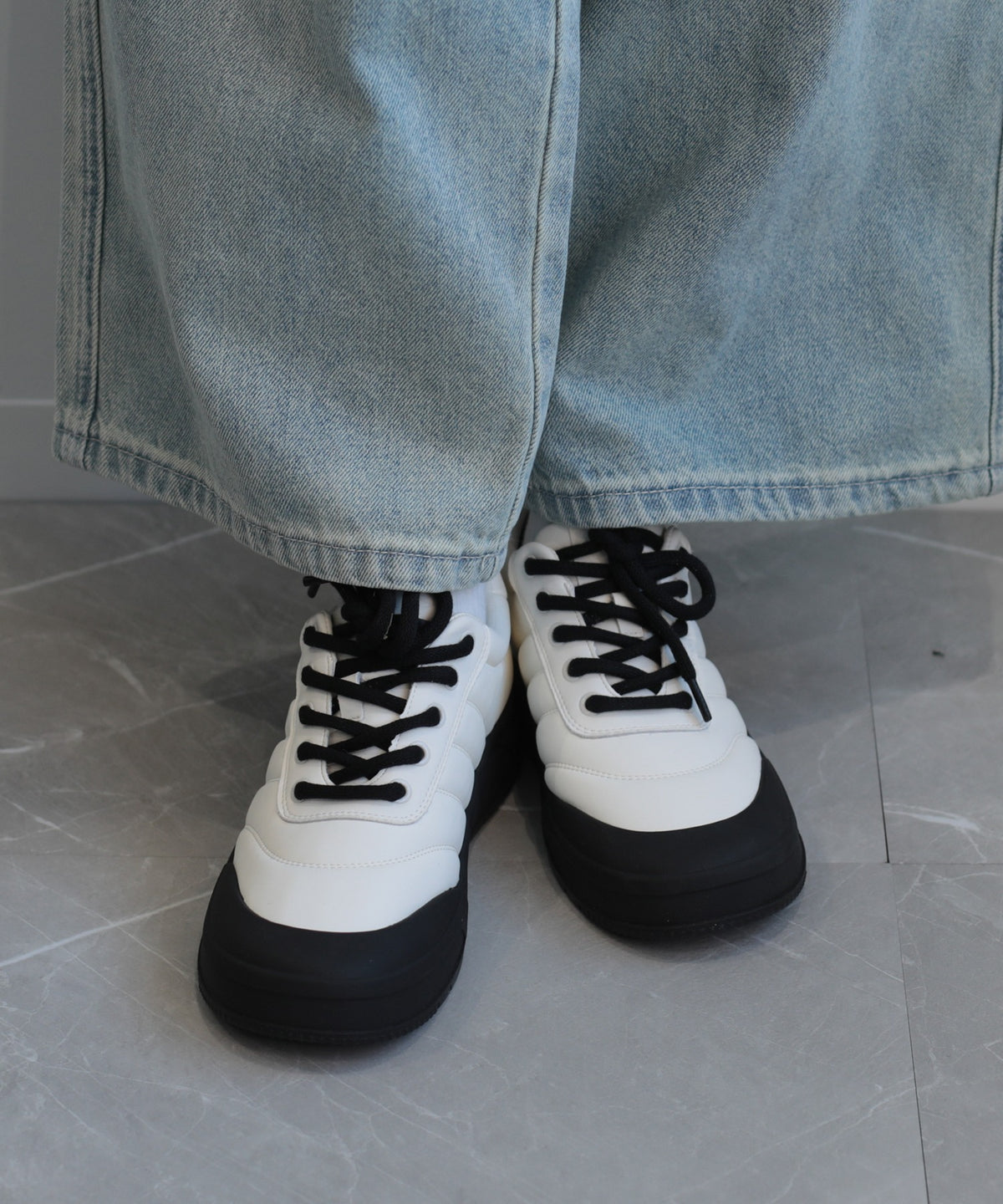 【shoes365】ステッチ飾り　厚底スニーカー