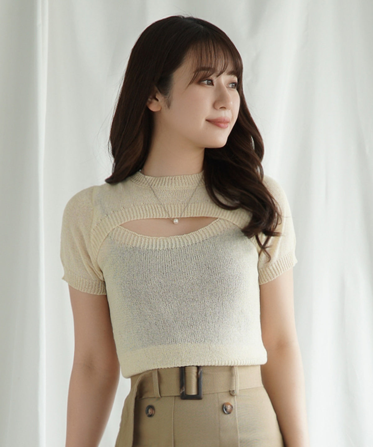 Jasmine】胸あきデザイン半袖トップス – 《公式》moremore（モアモア）