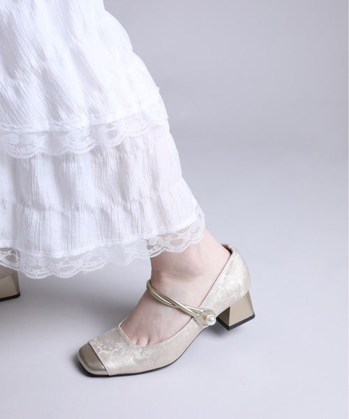 【shoes365】刺繍模様　切り替えつま先デザインパンプス