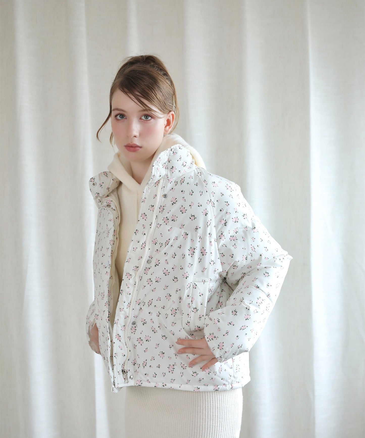 【Jasmine】花柄スタンドカラーダウンジャケットショート丈