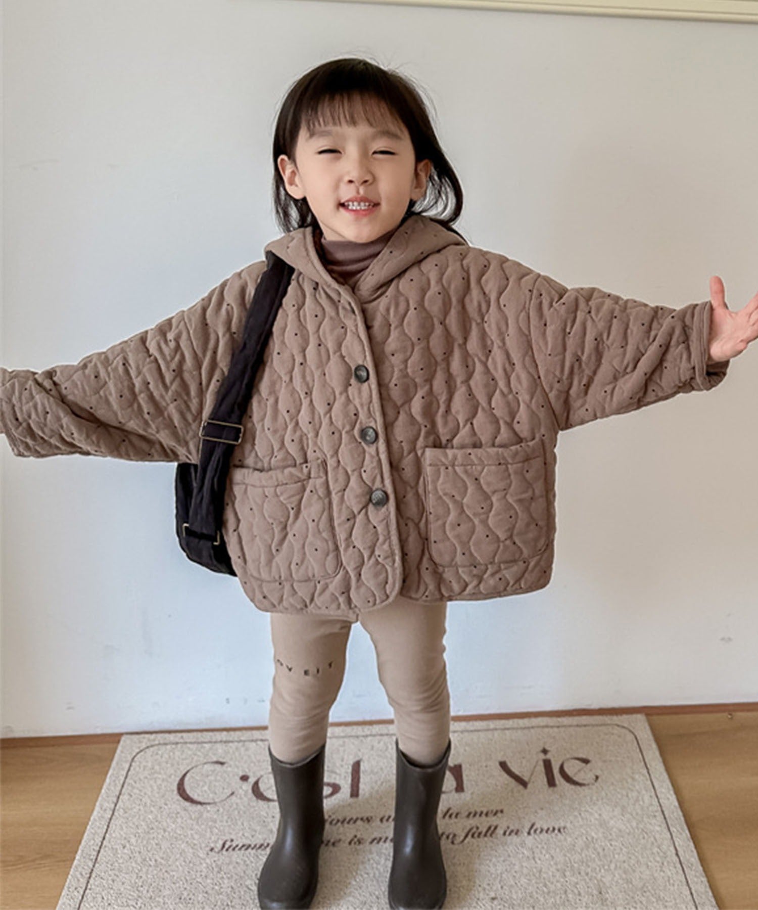 【aimoha-KIDS-】フード付きキルティングジャケット