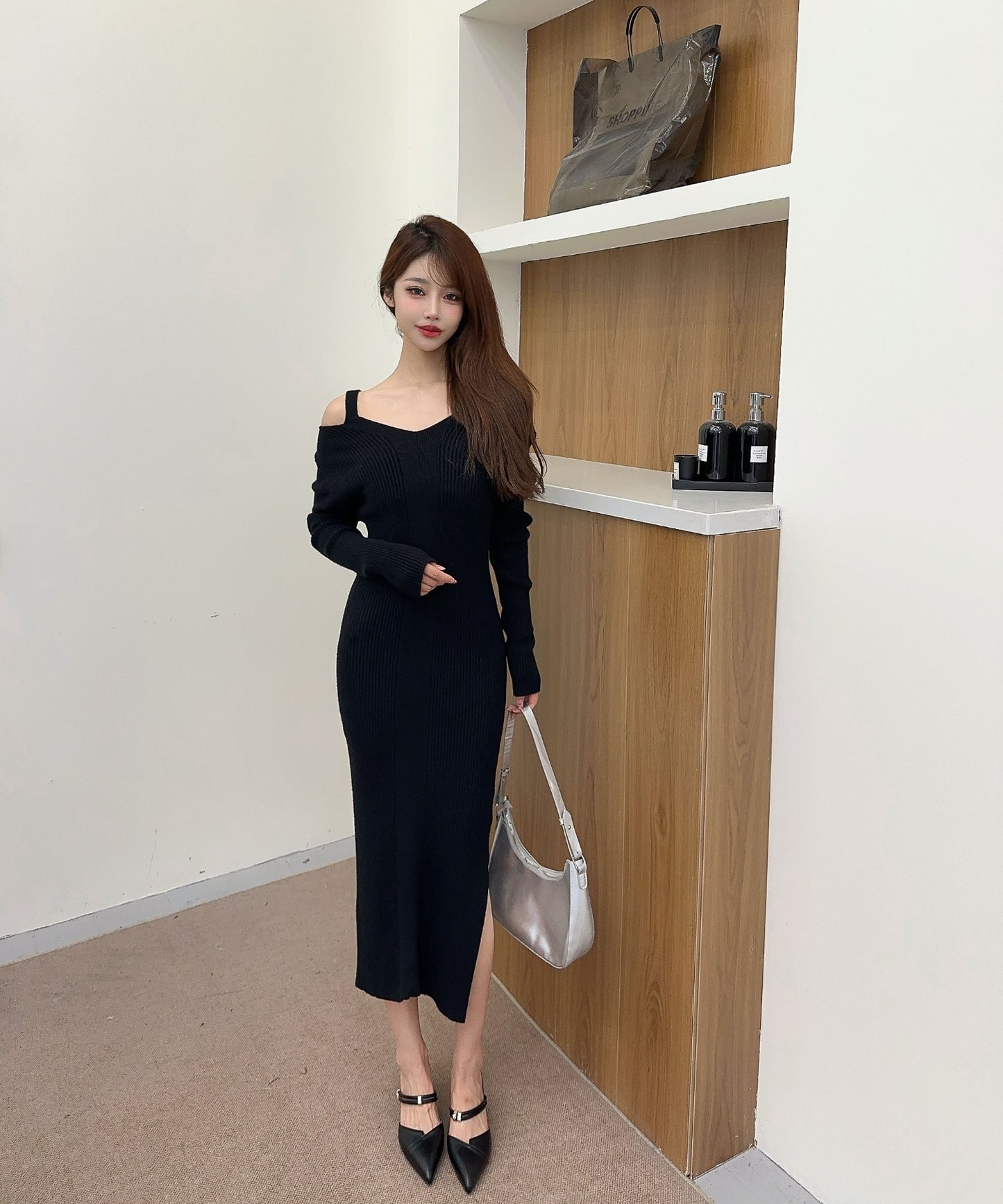 【Jasmine】カットアウトデザインニットワンピース