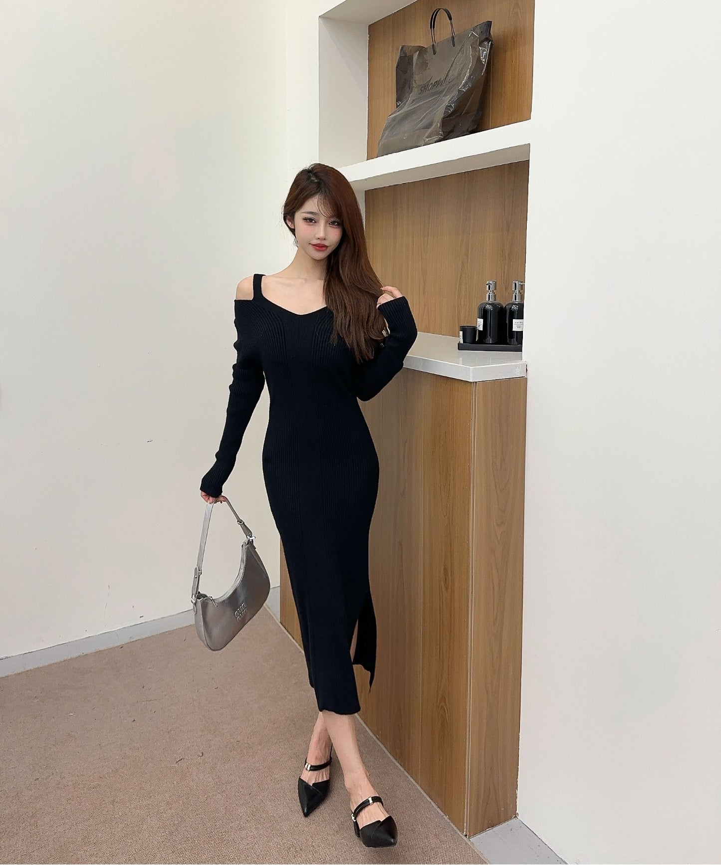 【Jasmine】カットアウトデザインニットワンピース