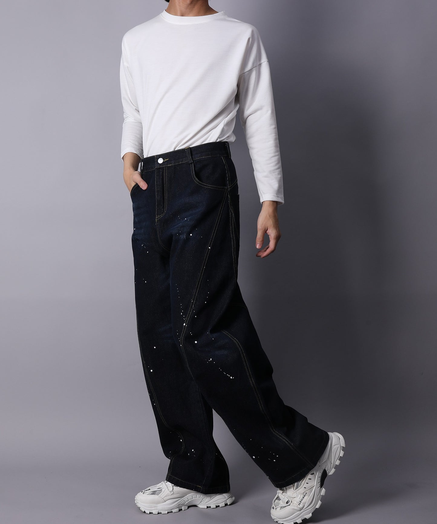 コクーン ペンキ加工 デニムパンツ