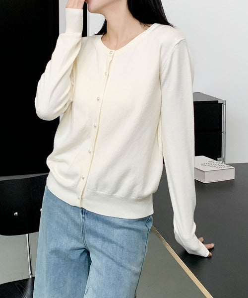 パールボタンカーディガン