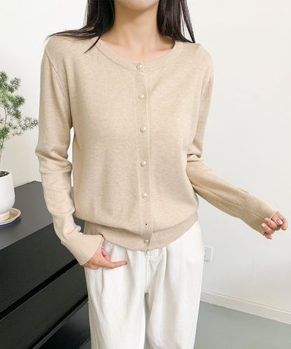 パールボタンカーディガン