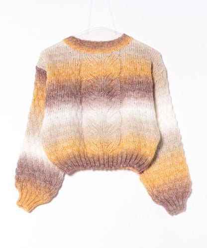 グラデーションケーブル編みニットプルオーバー