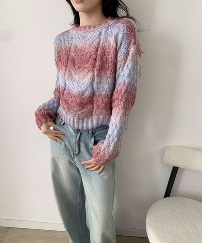 グラデーションケーブル編みニットプルオーバー