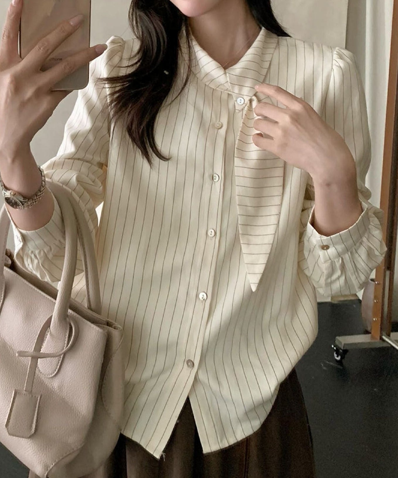 フェミニンリボンストライプシャツブラウス