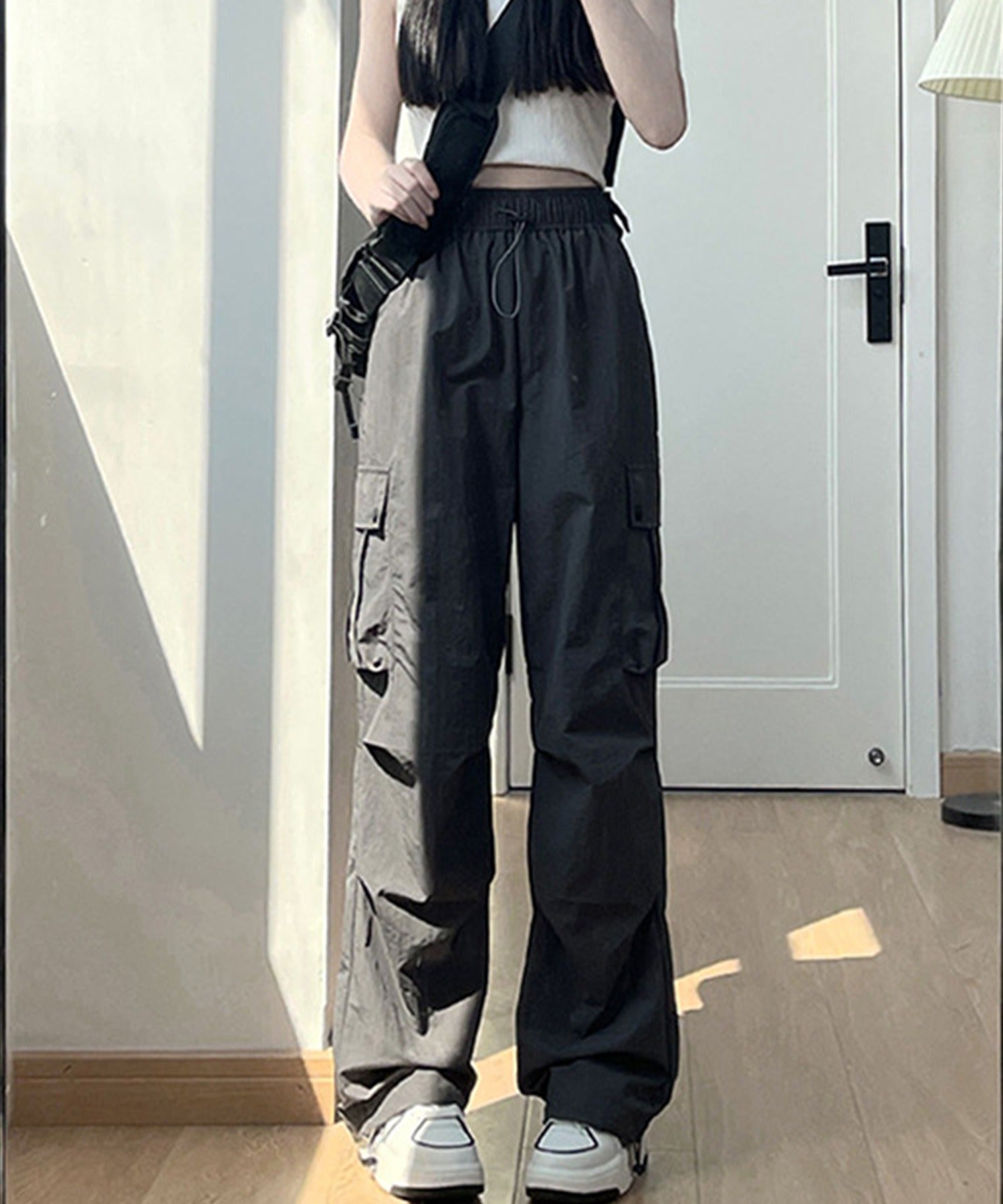 MBワイドカーゴパンツ Mサイズ ブラック DSC08802-460x689.jpg