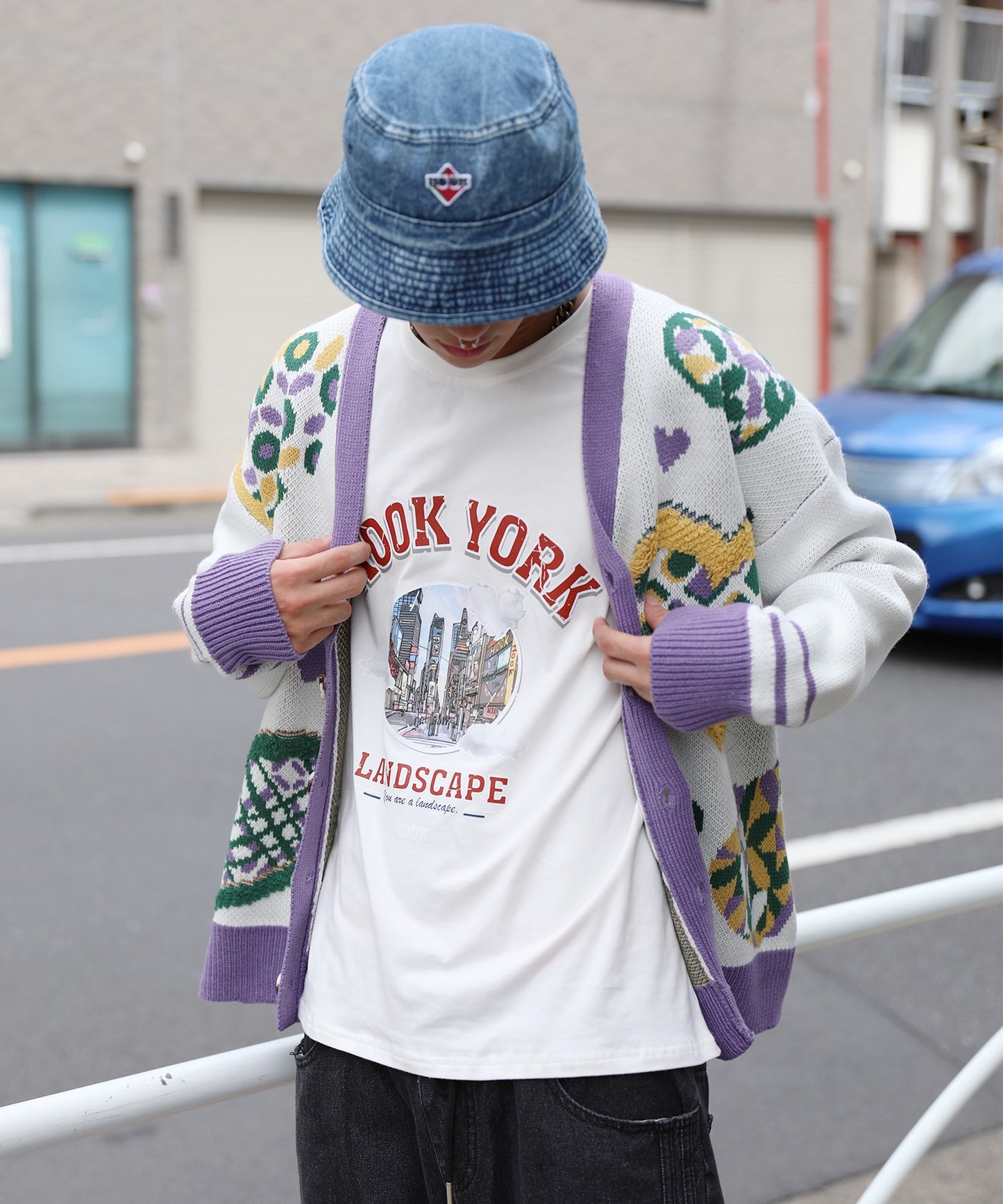 [HOOK -original-] Retro-style Sagara embroidery heart pattern V-neck cardigan