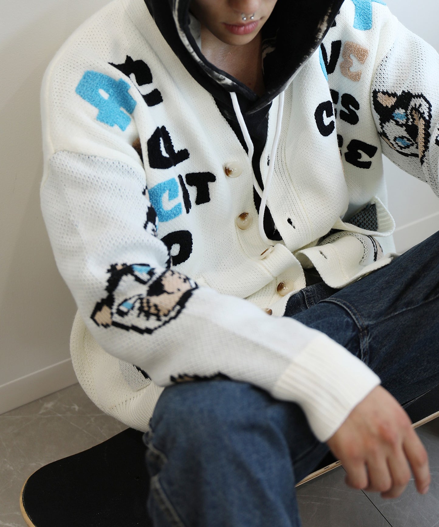 [HOOK -original-] Super cute Sagara embroidery cat pattern V-neck cardigan