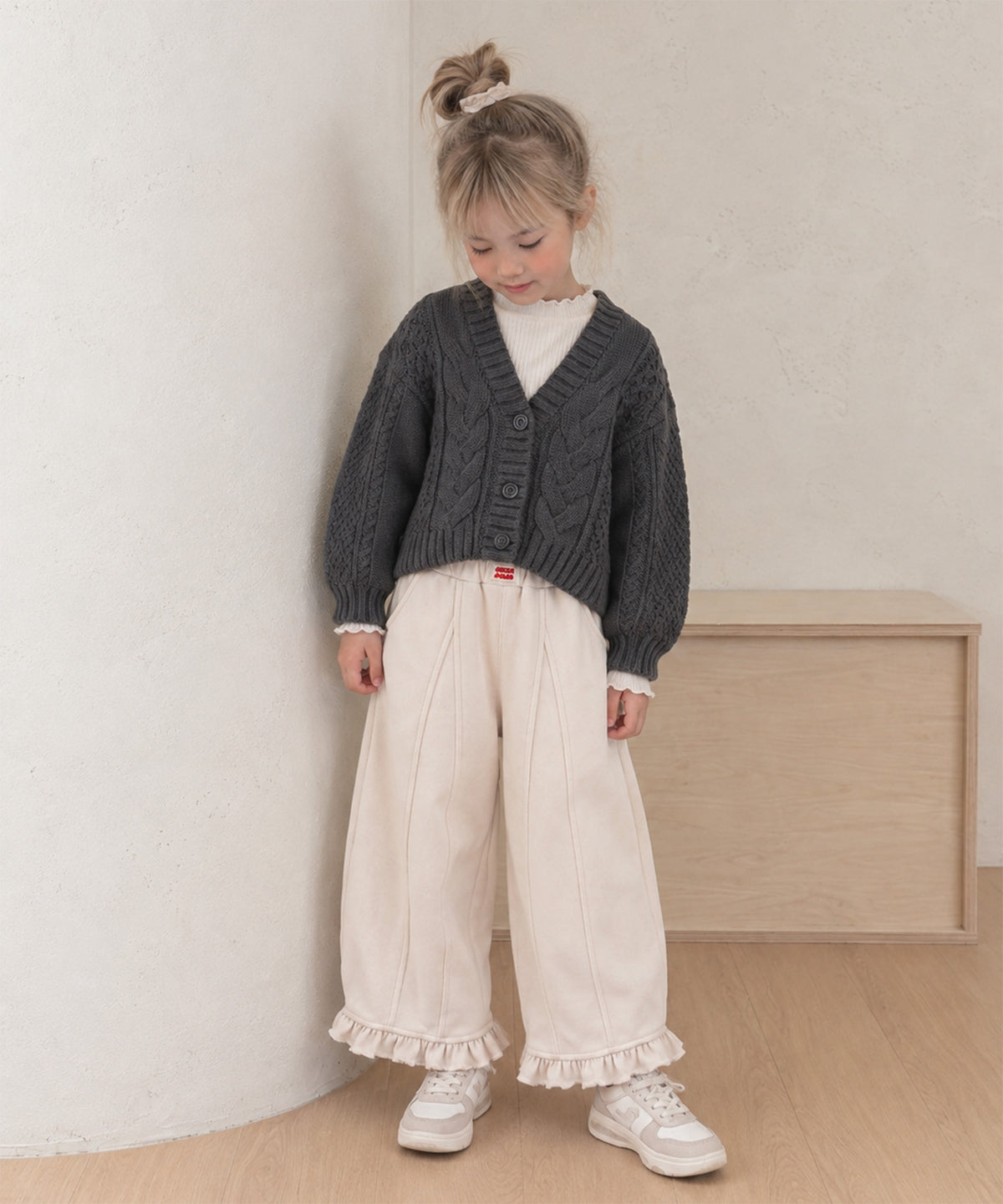 【aimoha KIDS】キャンディカラー  裾フリルスウェットカーブパンツ
