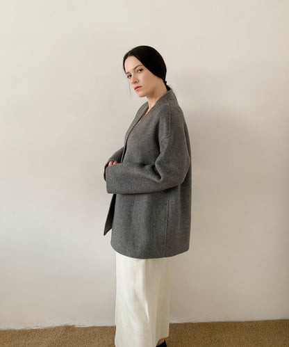 DECADE CLASSIC ノーカラーリバーウールコート