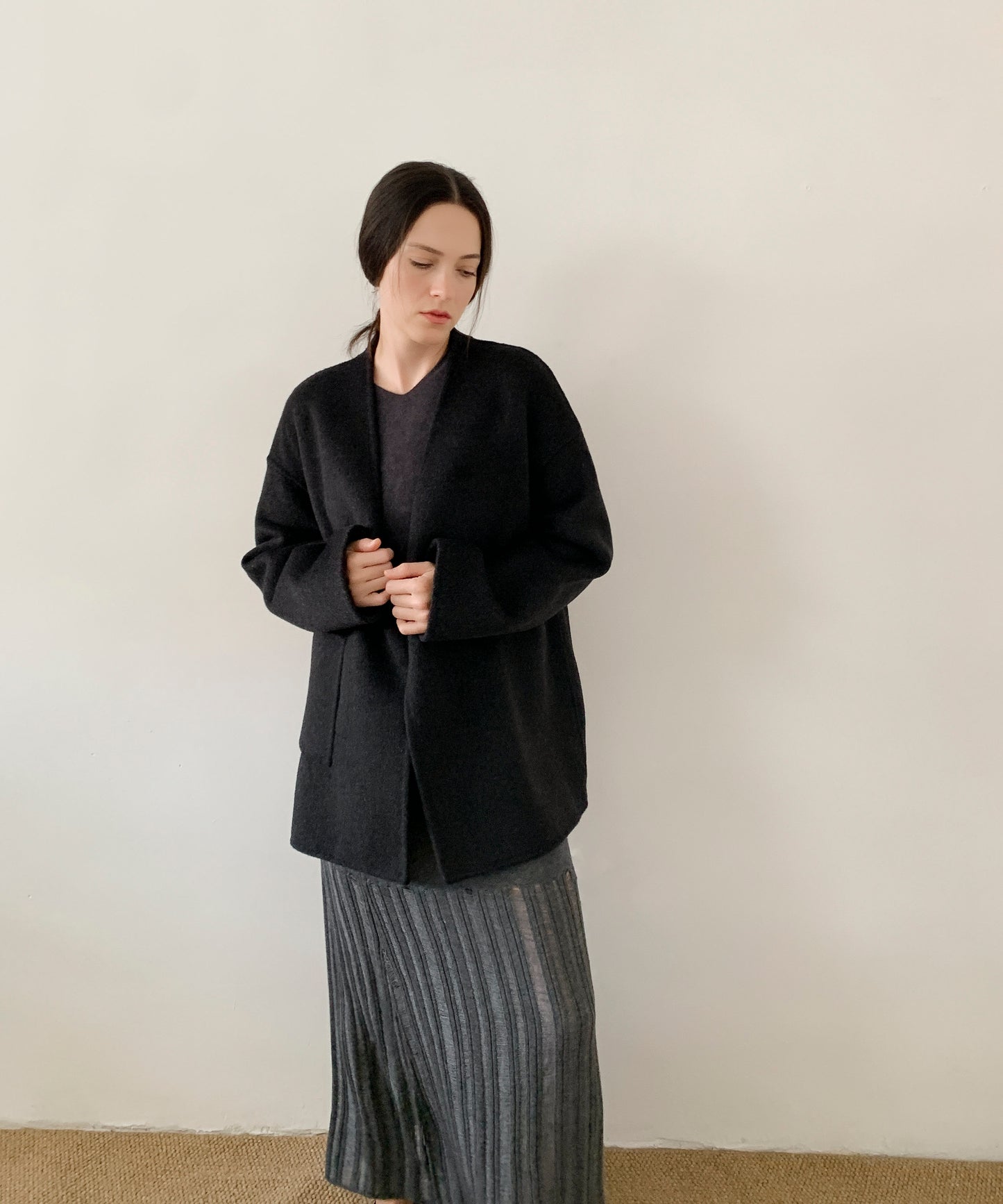 DECADE CLASSIC ノーカラーリバーウールコート