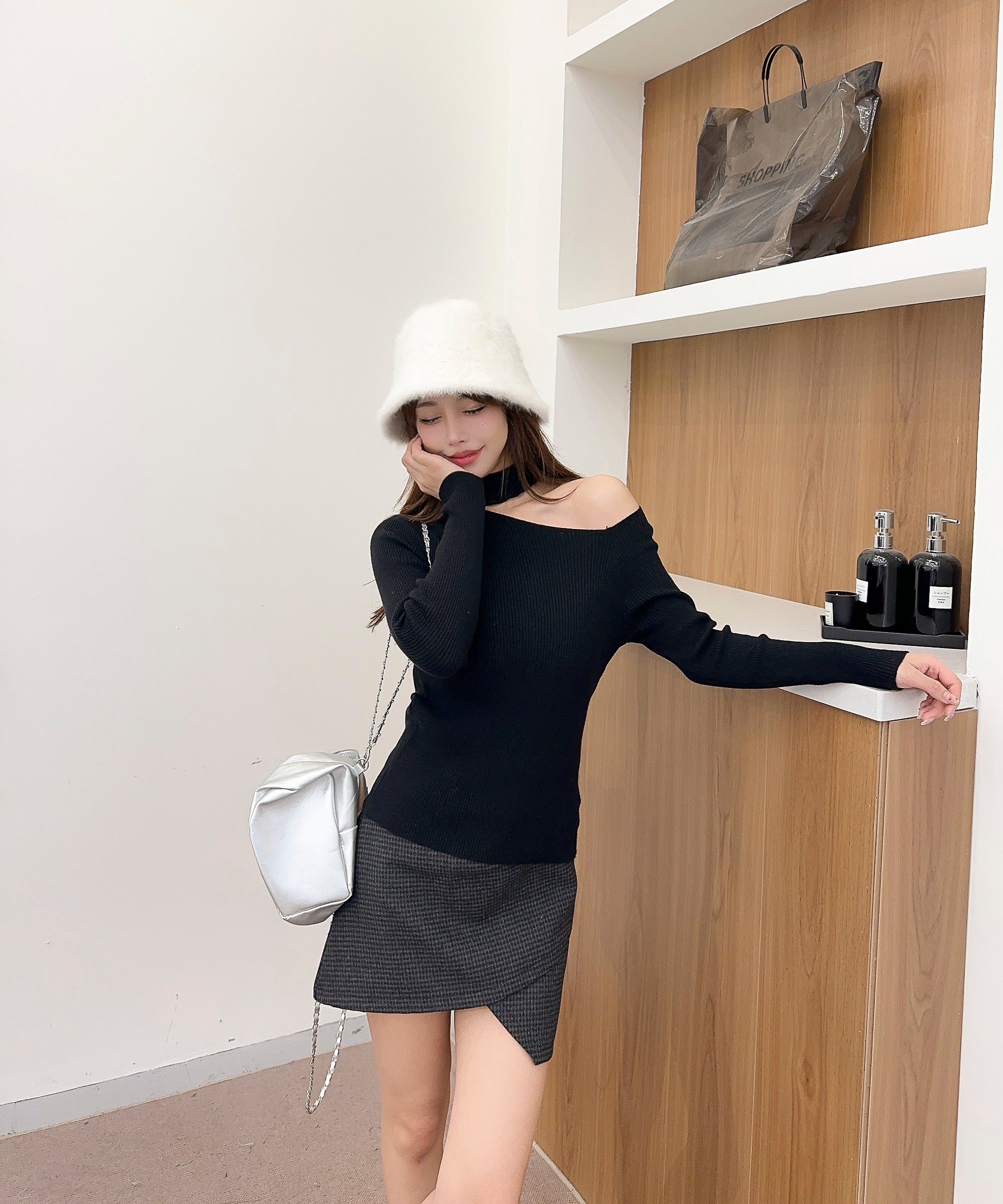 【Jasmine】チョーカーワンショルダーニットプルオーバー