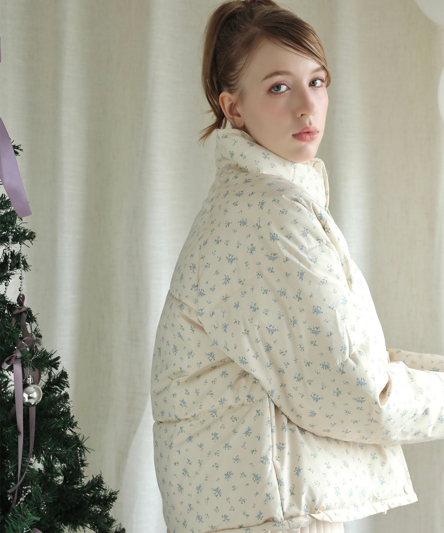 【Jasmine】花柄スタンドカラーダウンジャケットショート丈