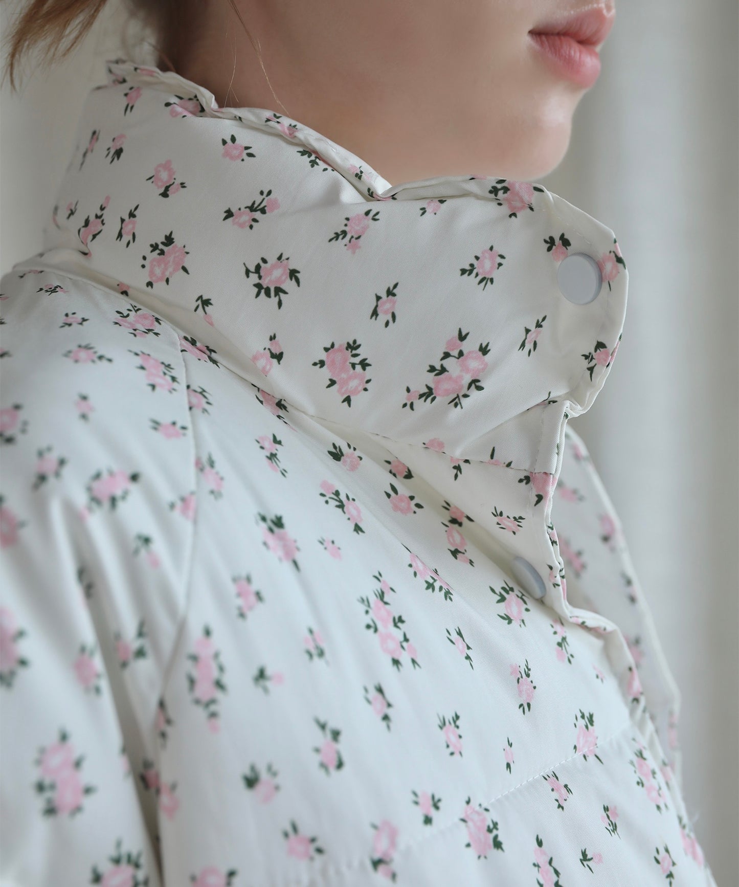 【Jasmine】花柄スタンドカラーダウンジャケットショート丈