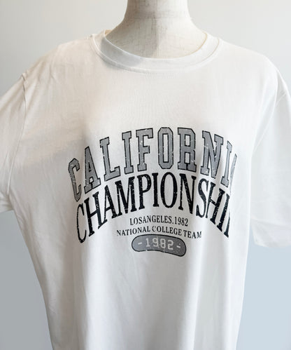 aimoha/カレッジロゴプリントTシャツ