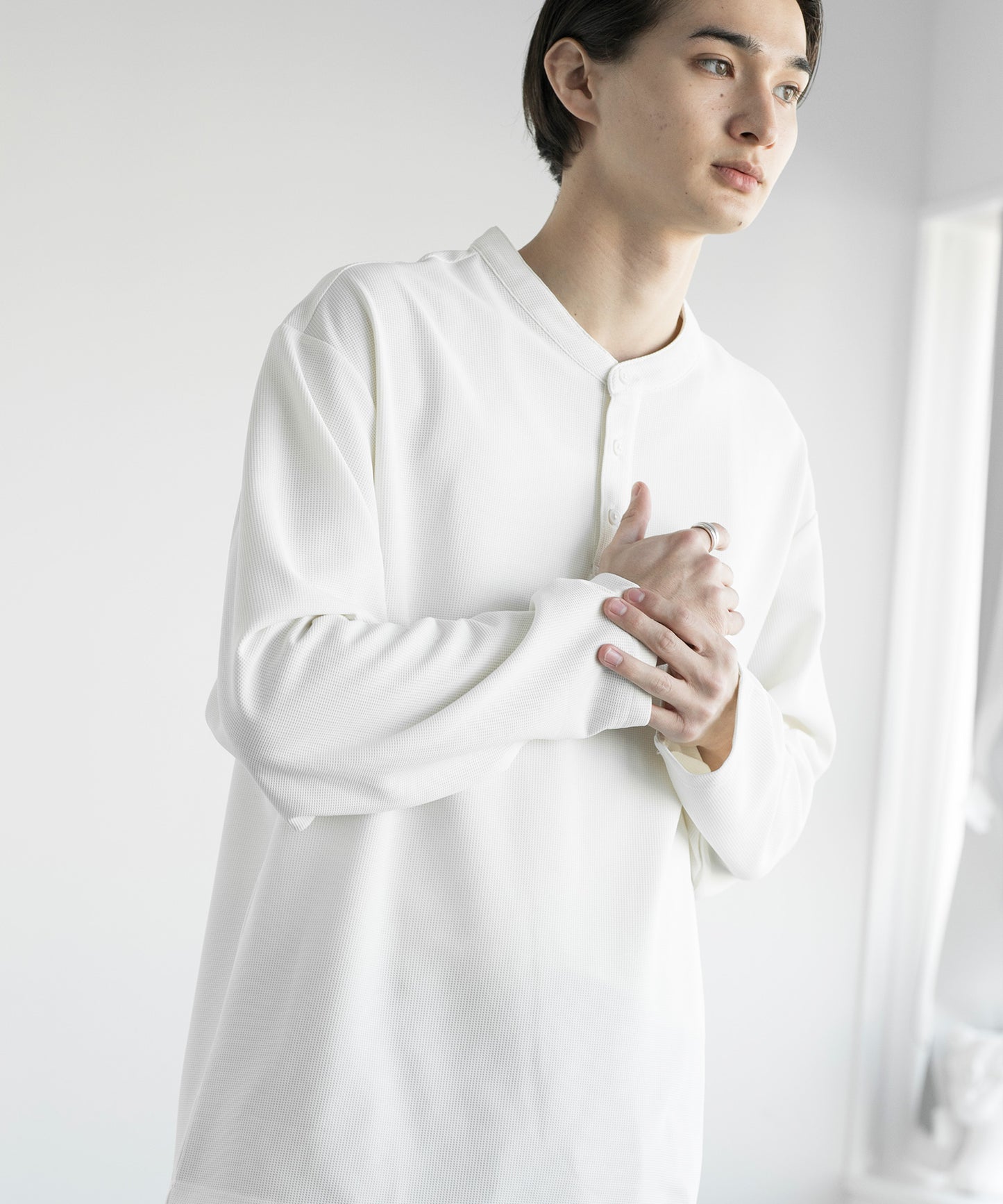 【aimoha MEN】HENLEY NECK PULLOVER ヘンリーネックプルオーバー