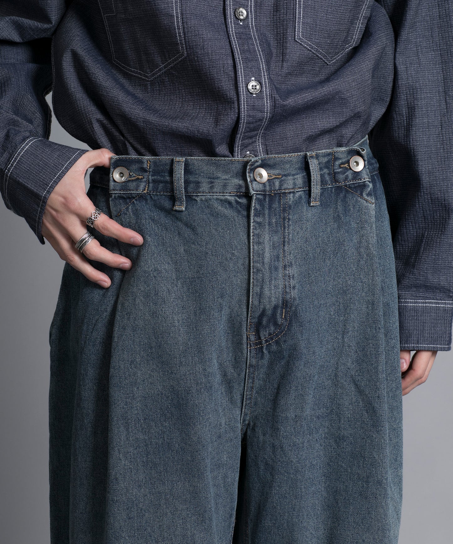 【aimoha neo】BAGGY DOUBLE　BELT TUCK JEANS