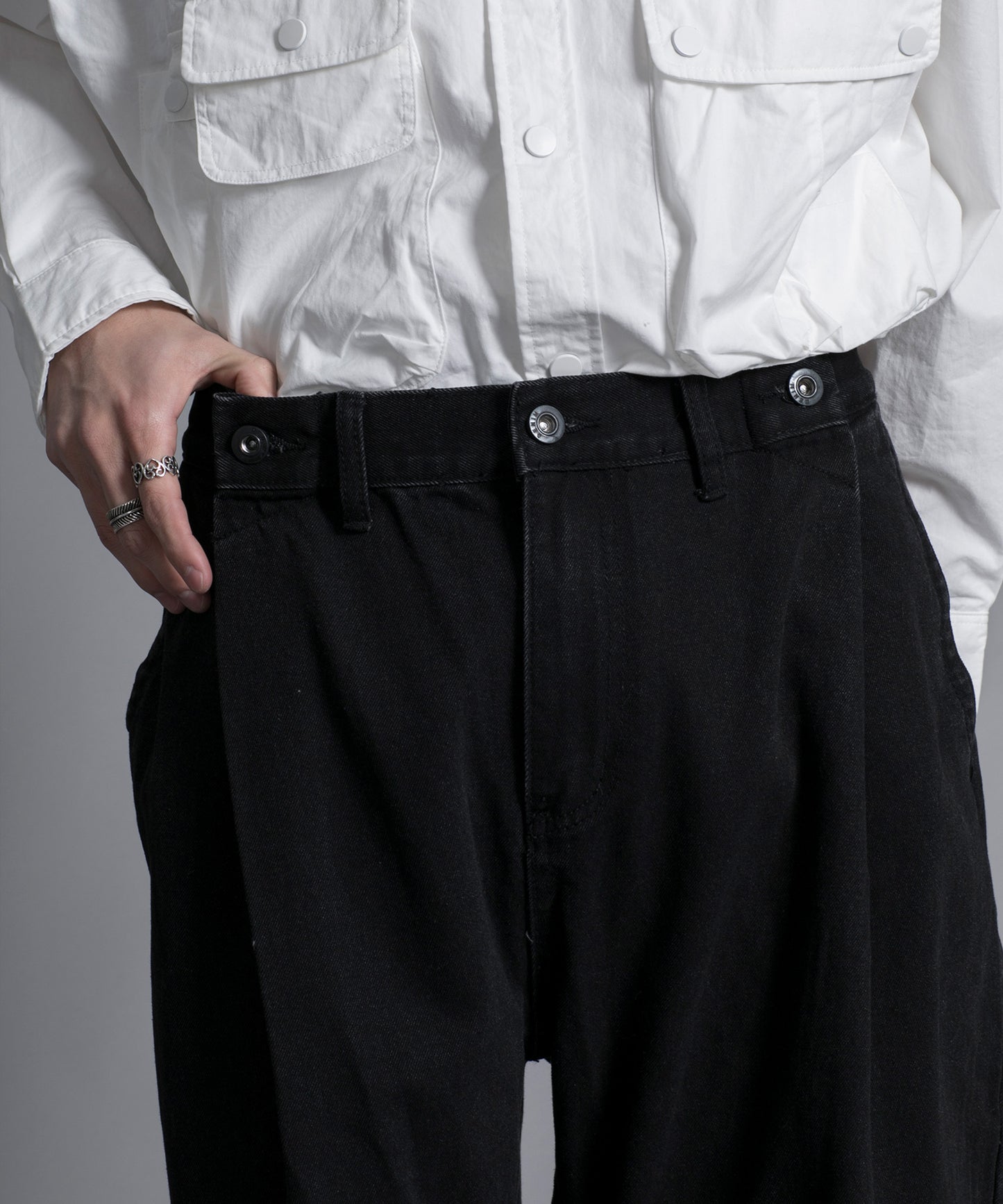 【aimoha neo】BAGGY DOUBLE　BELT TUCK JEANS