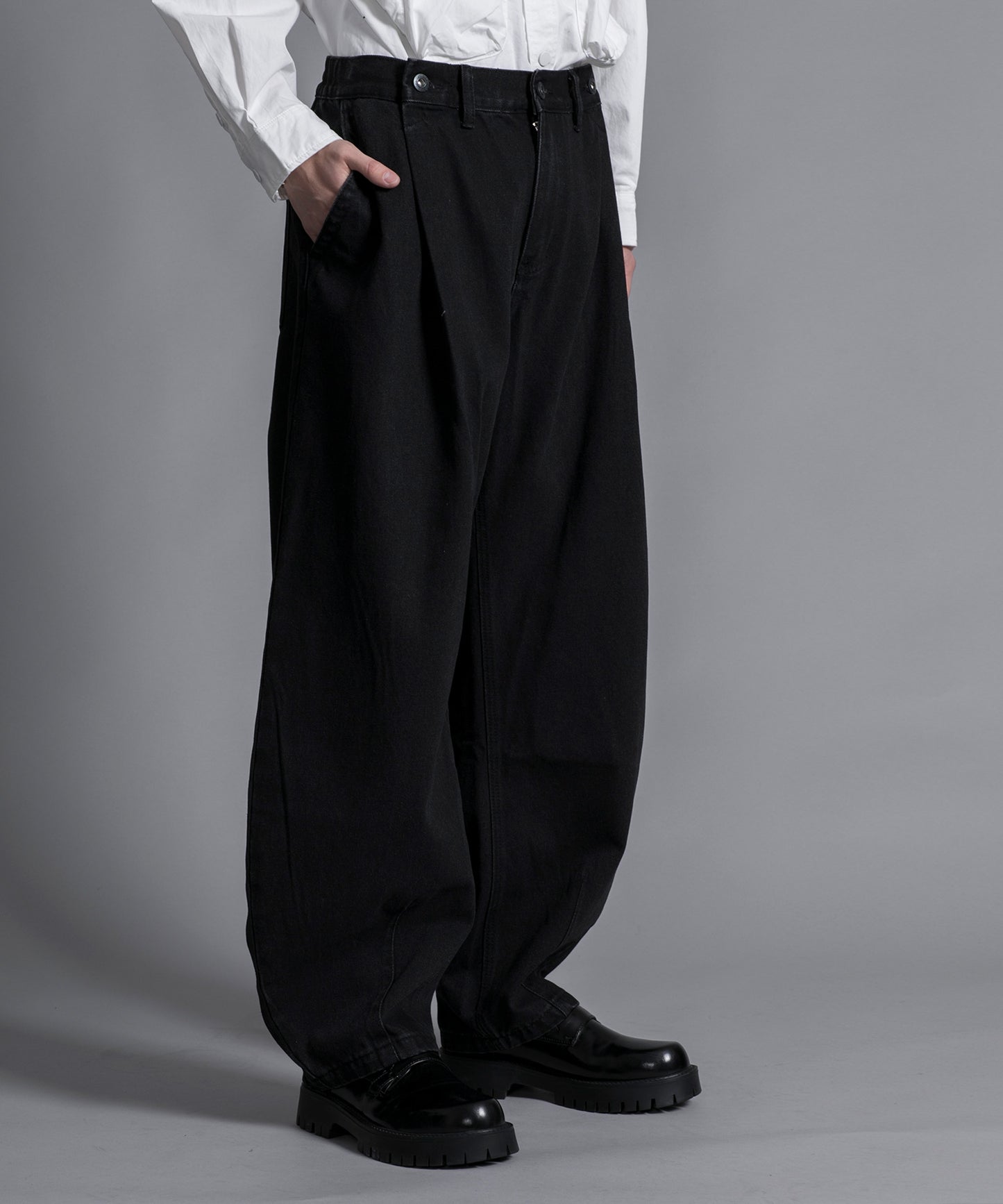 【aimoha neo】BAGGY DOUBLE　BELT TUCK JEANS