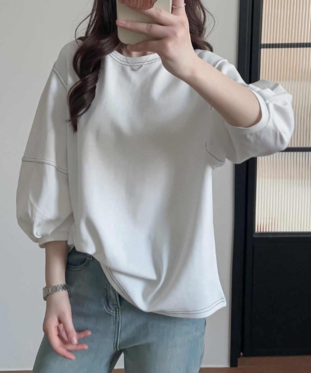 ステッチラインデザインTシャツ