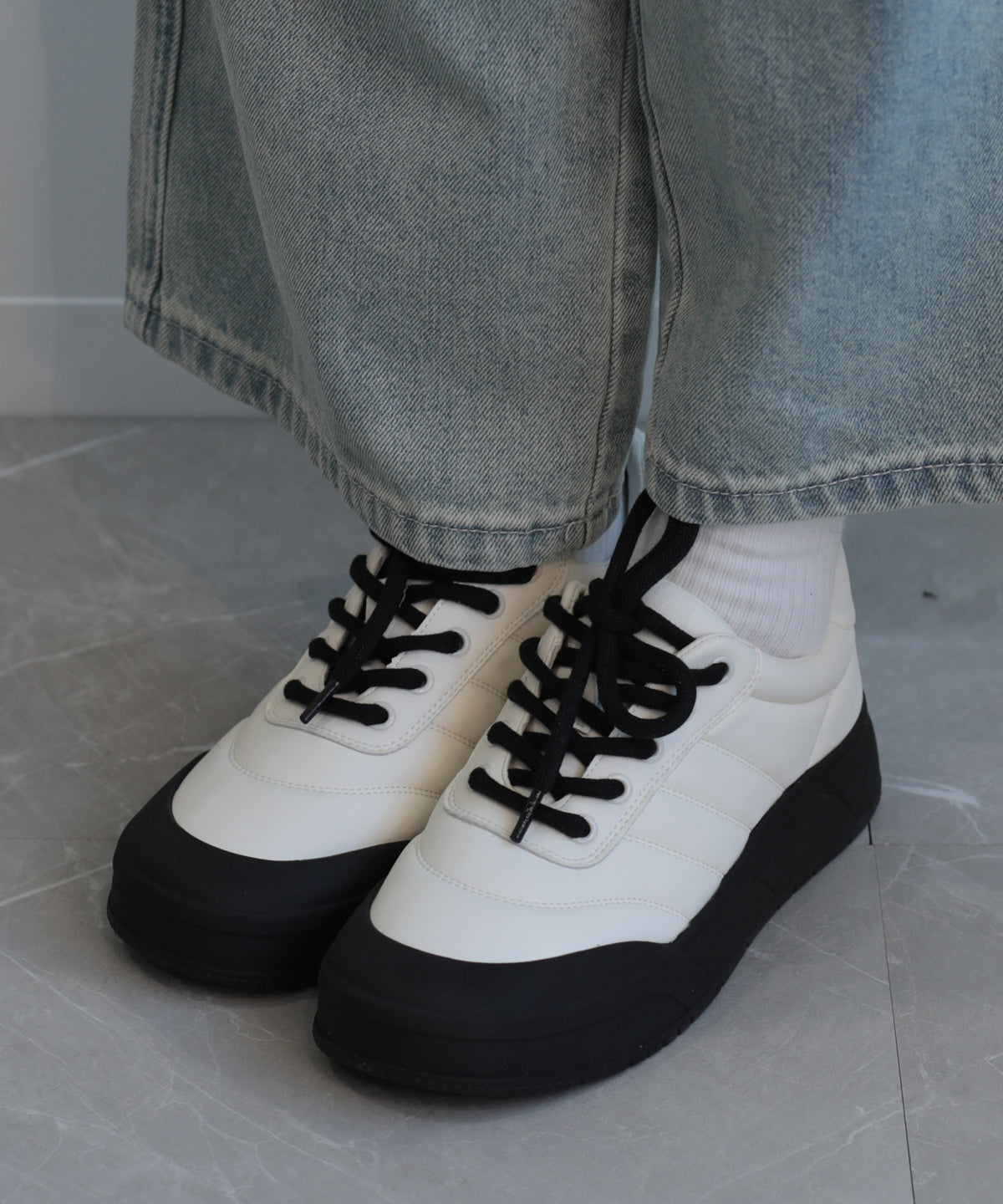 【shoes365】ステッチ飾り　厚底スニーカー