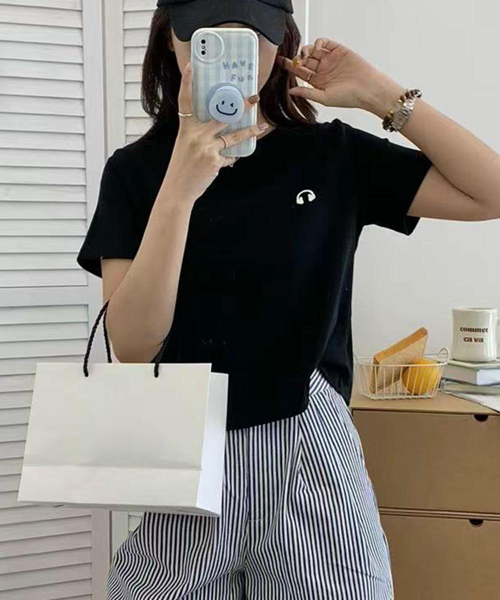 ワンポイント刺繍入りベーシックTシャツ