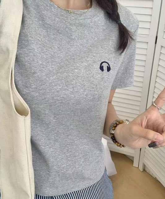 ワンポイント刺繍入りベーシックTシャツ