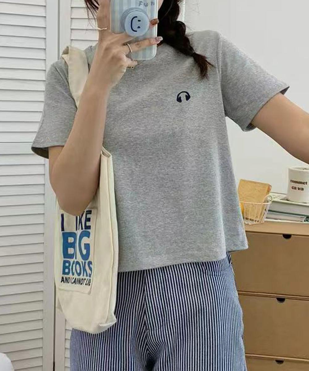 ワンポイント刺繍入りベーシックTシャツ