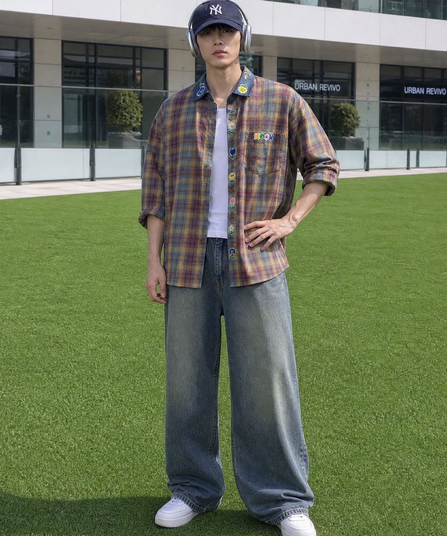 HOOK -original- Denim-Collar Floral Patch Embroidered Plaid Shirt