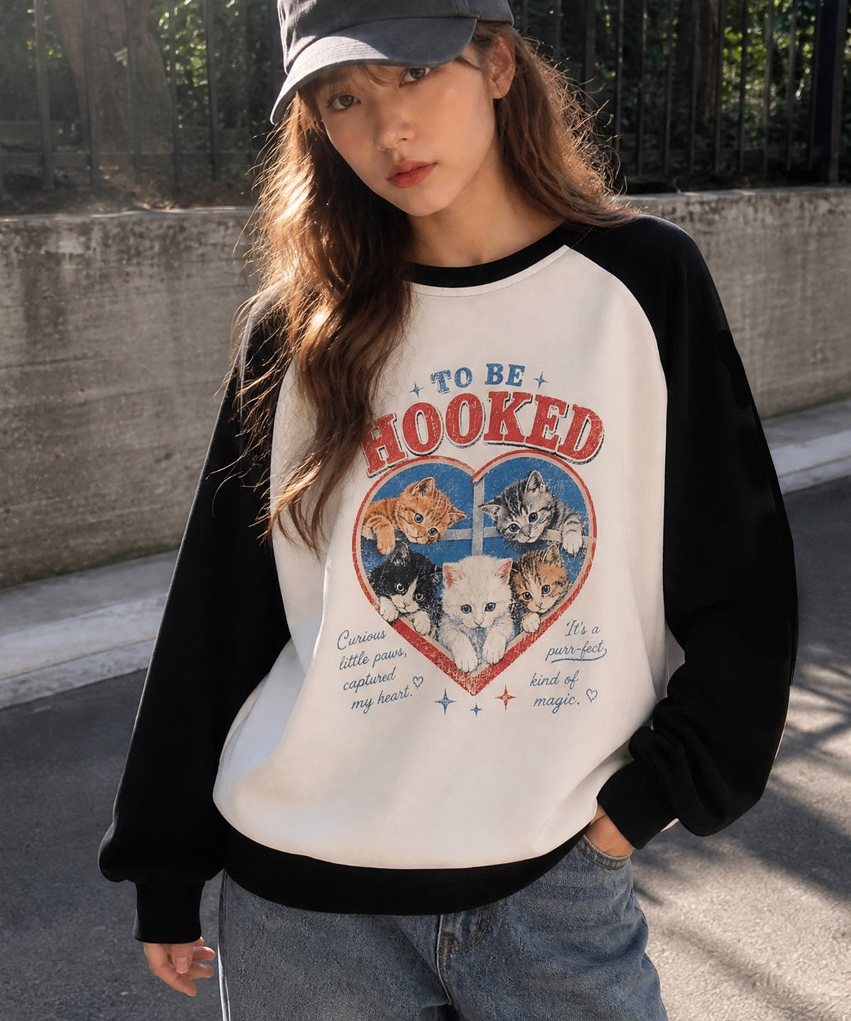 HOOK -original-　ハート猫プリントラグランスウェットプルオーバー