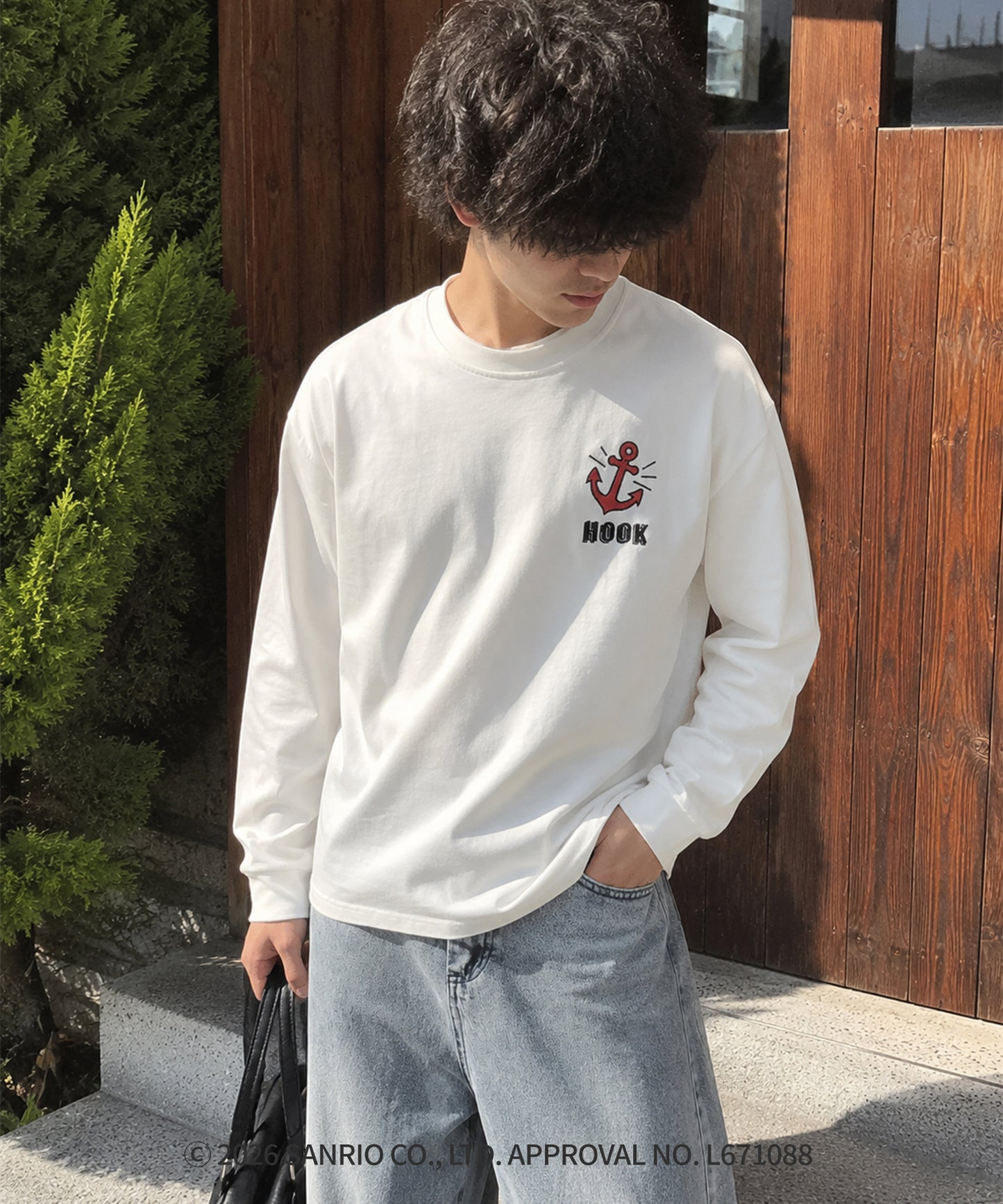 HOOK -original-　サンリオキャラクターズ コラボ バックプリントロンTEE