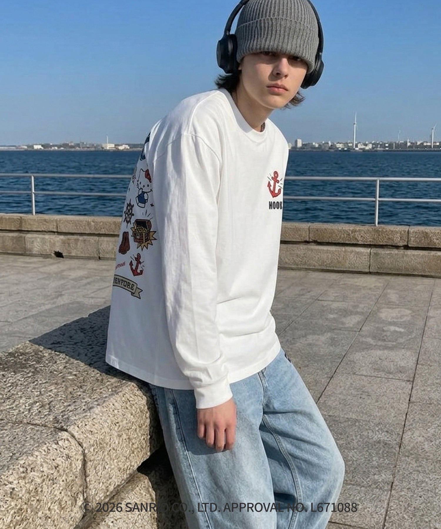 HOOK -original-　サンリオキャラクターズ コラボ バックプリントロンTEE