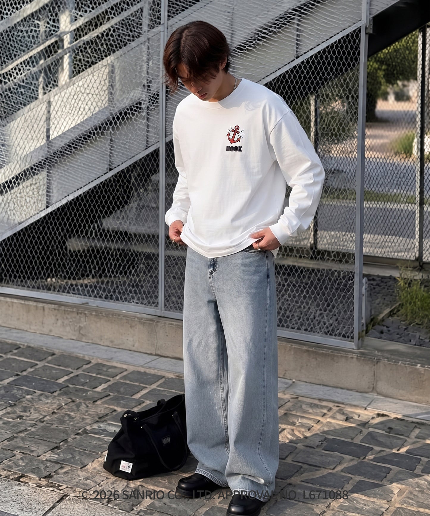 HOOK -original-　サンリオキャラクターズ コラボ バックプリントロンTEE