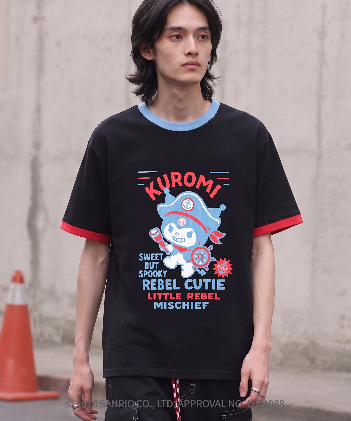 HOOK -original-　サンリオキャラクターズ コラボ 配色プリントTシャツ
