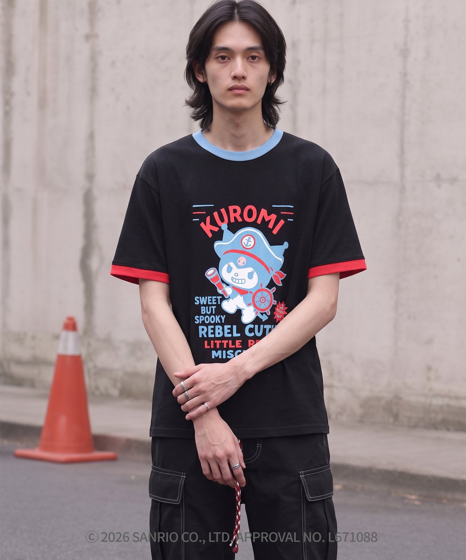 HOOK -original-　サンリオキャラクターズ コラボ 配色プリントTシャツ