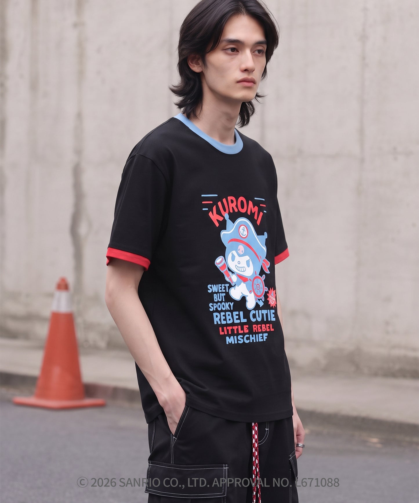 HOOK -original-　サンリオキャラクターズ コラボ 配色プリントTシャツ