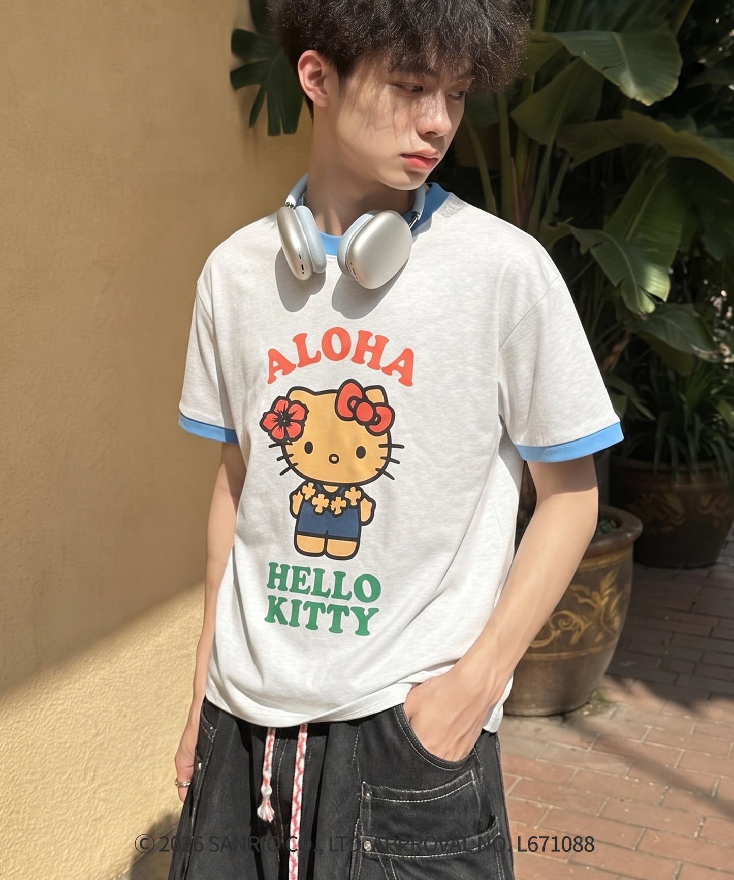 HOOK -original-　サンリオキャラクターズ コラボ バイカラープリントリンガーTシャツ