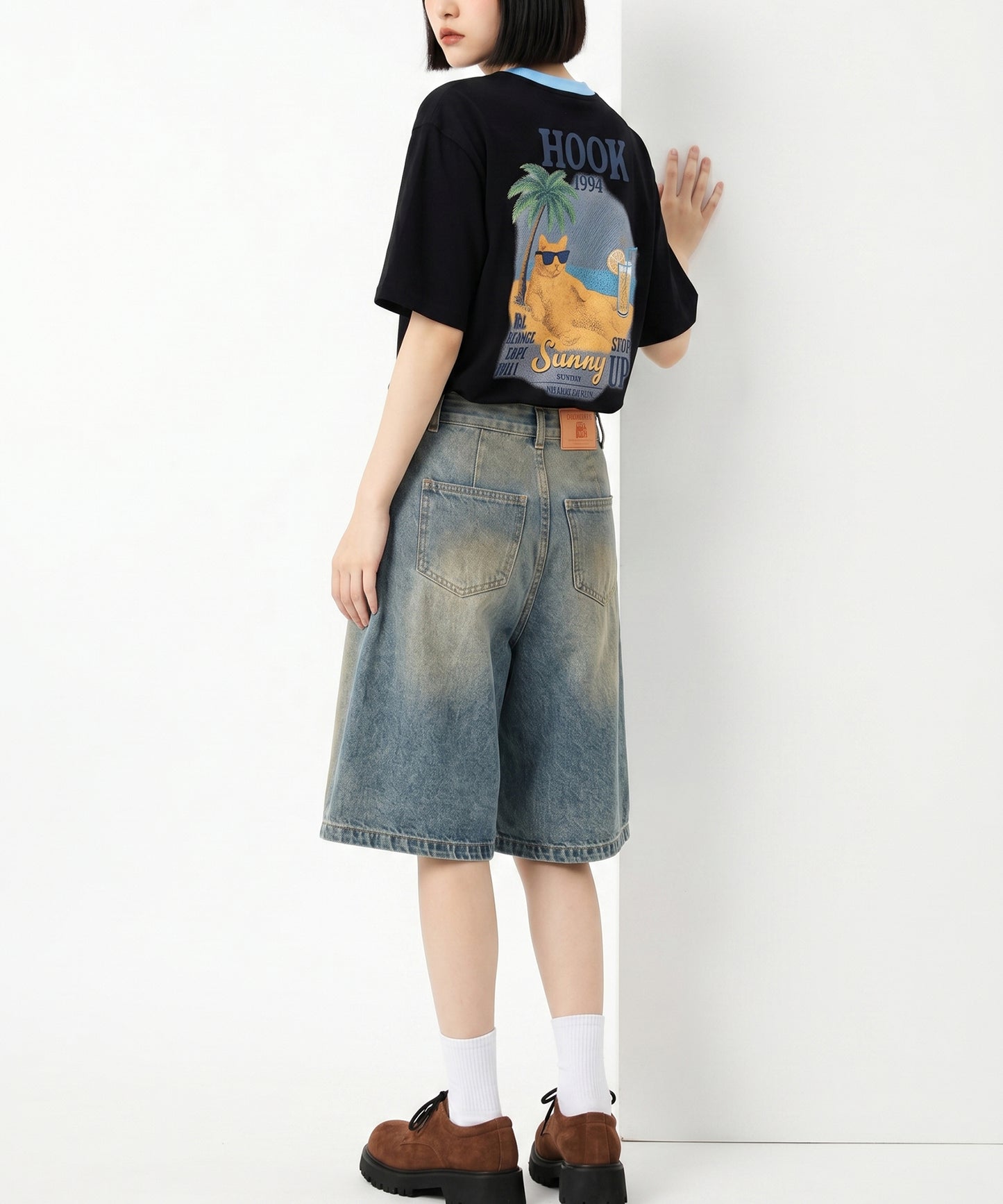 HOOK -original-　サングラスキャットビーチプリントTシャツ