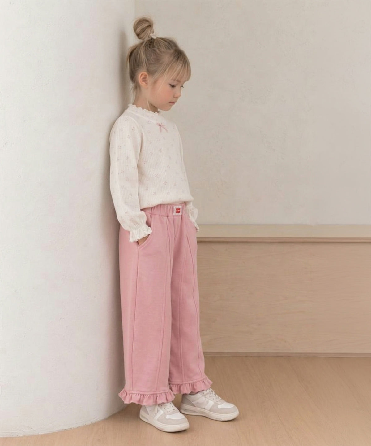 【aimoha KIDS】キャンディカラー  裾フリルスウェットカーブパンツ