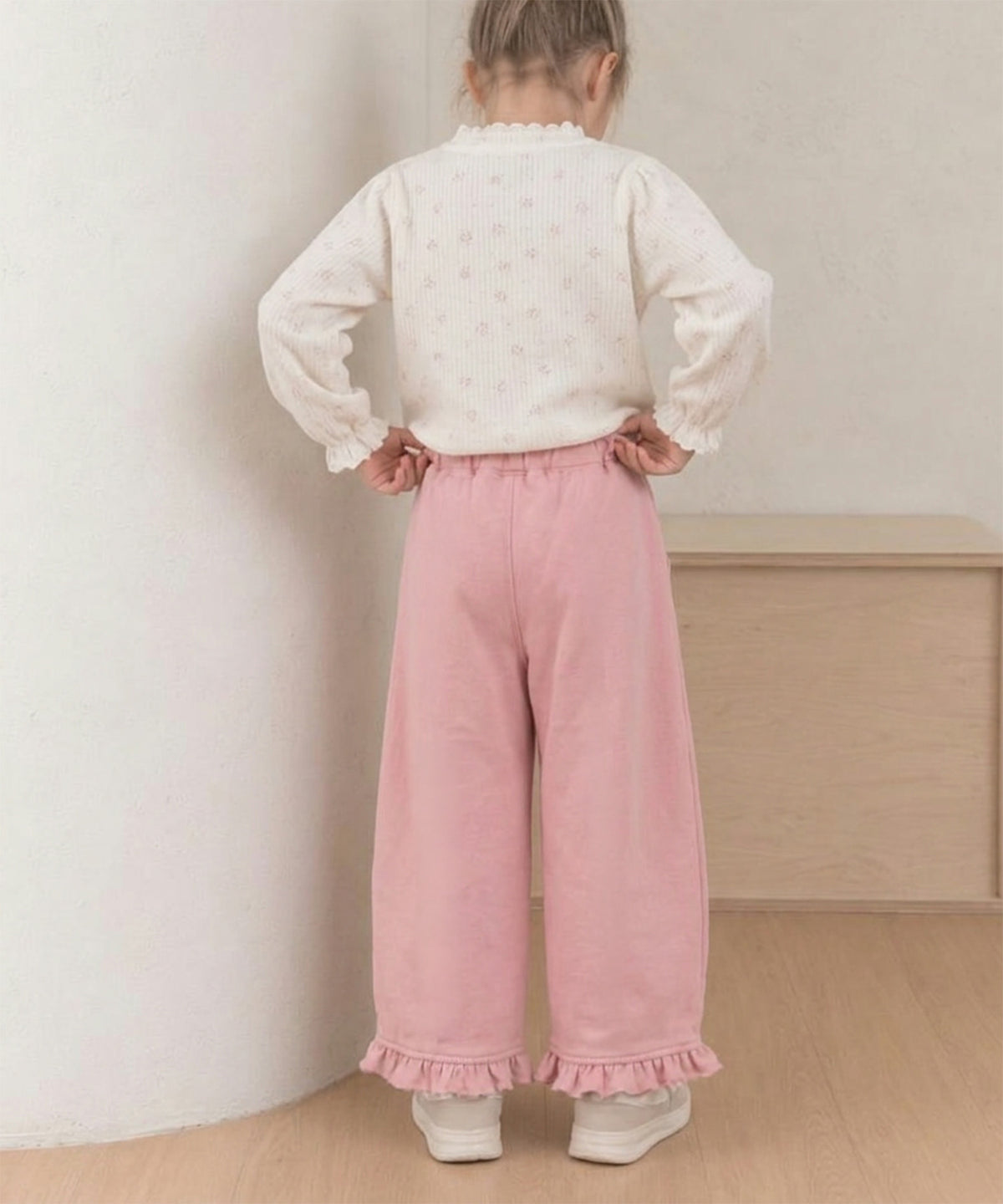 【aimoha KIDS】キャンディカラー  裾フリルスウェットカーブパンツ
