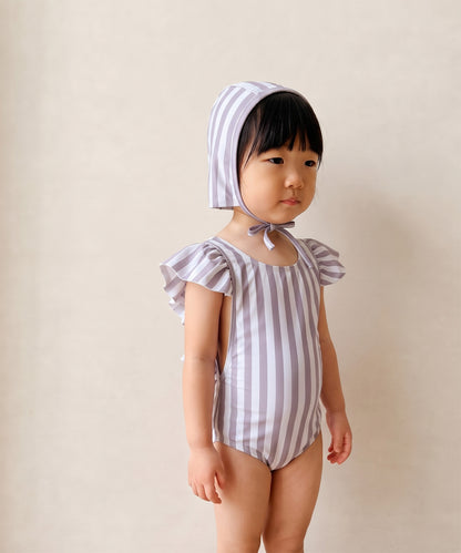【aimoha-KIDS-】フリルショルダーワンピース水着（スイムキャップ付き）