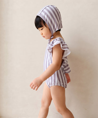 【aimoha-KIDS-】フリルショルダーワンピース水着（スイムキャップ付き）