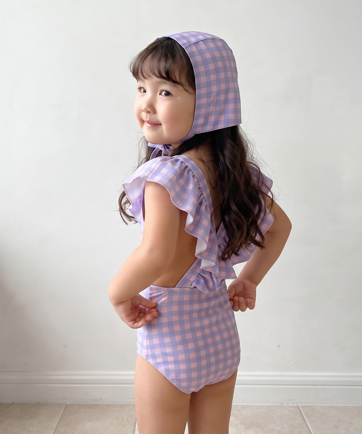 【aimoha-KIDS-】フリルショルダーワンピース水着（スイムキャップ付き）