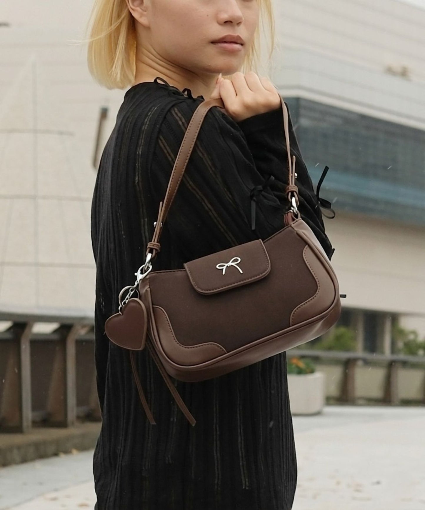 【HOOK】for girls Y2K Long/Short Shoulder Faux Suede Handbag with Heart Charm