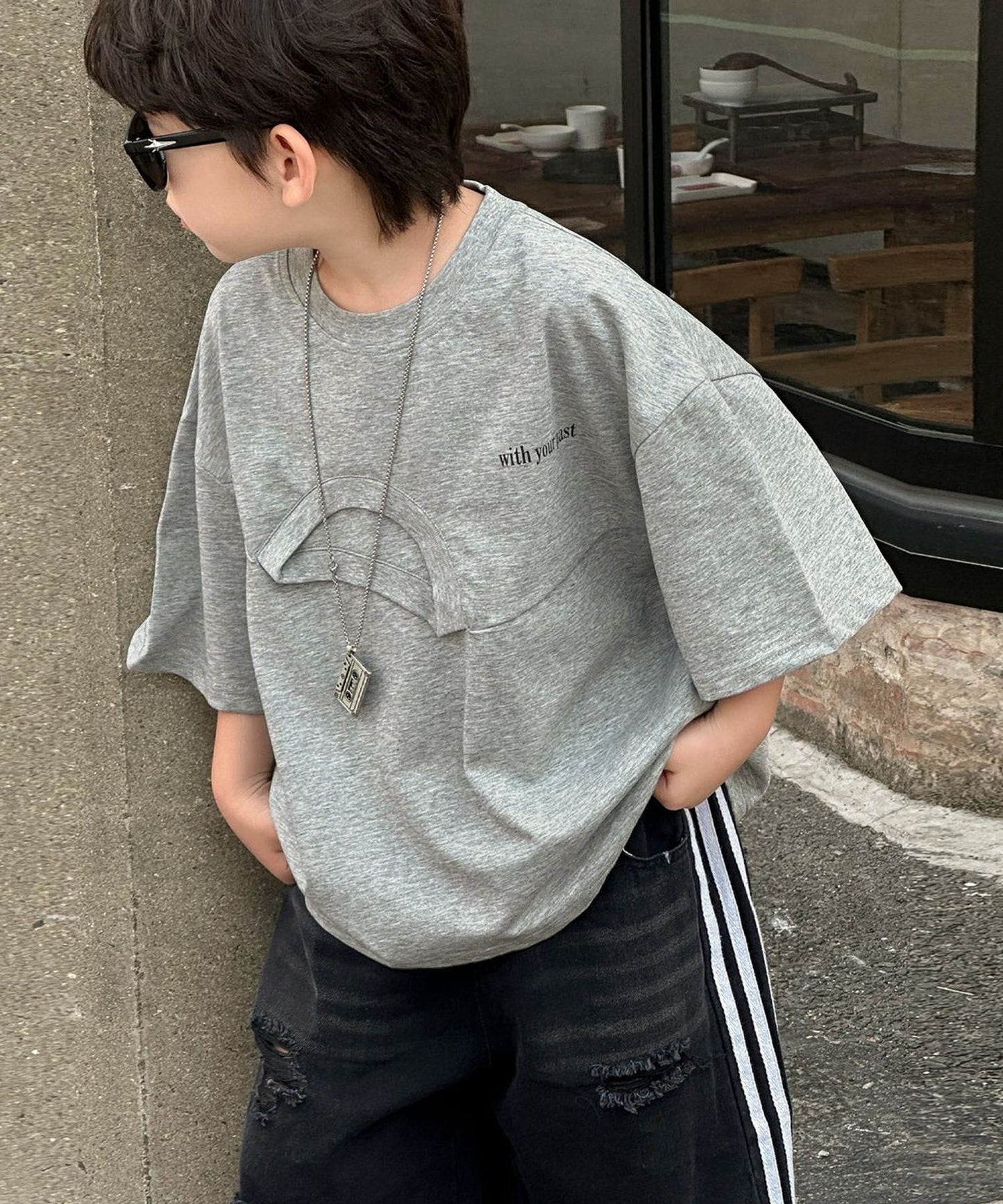 【aimoha-KIDS-】逆さネックデザインTシャツ